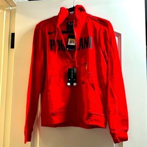 Portland Trail Blazers Nike Hoodie, Women’s small, NWT